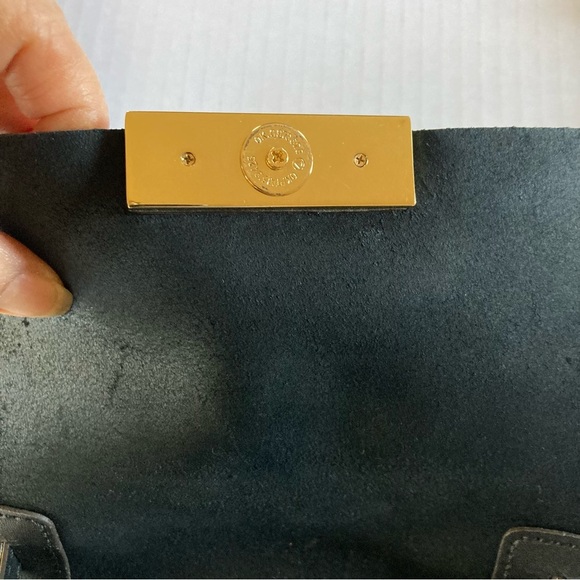 Issac Mizarahi Genuine Leather Crossbody Mini purse - Picture 7 of 13